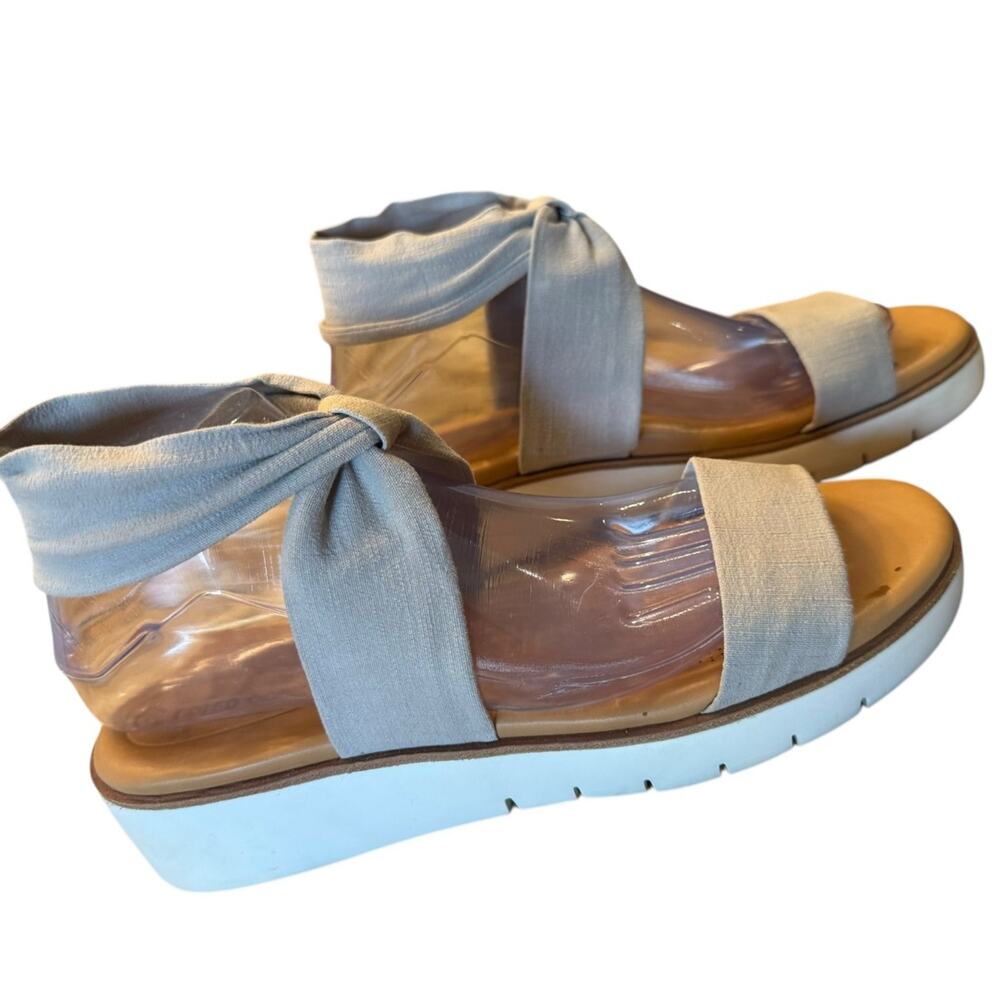 Corso Como Women’s 9.5 Gray Fabric Slip On Sandals